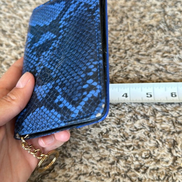 Jessica Simpson Keychain Wallet Snakeskin Blue - Picture 9 of 10